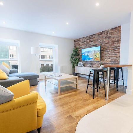 Modern Canal View Home, In City Centre, Sleeps 8 Γκάλγουεϊ Εξωτερικό φωτογραφία